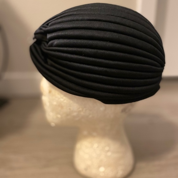 Turban - Picture 2 of 3